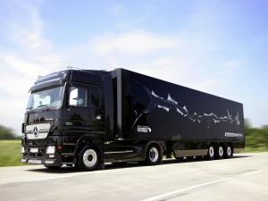 Mercedes-Benz Actros 1861 LS Black Edition 2004 года